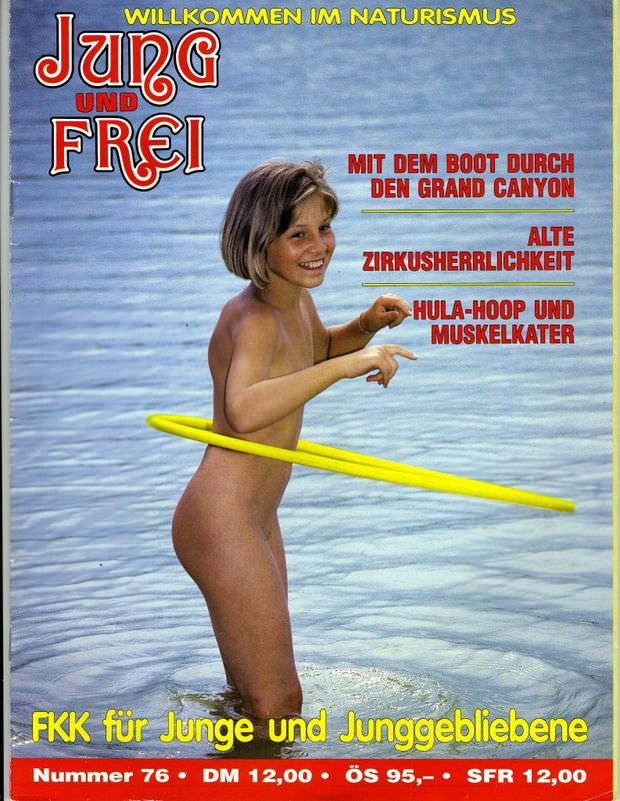 Jung und Frei Nr.76 - Naturism family in nature photo